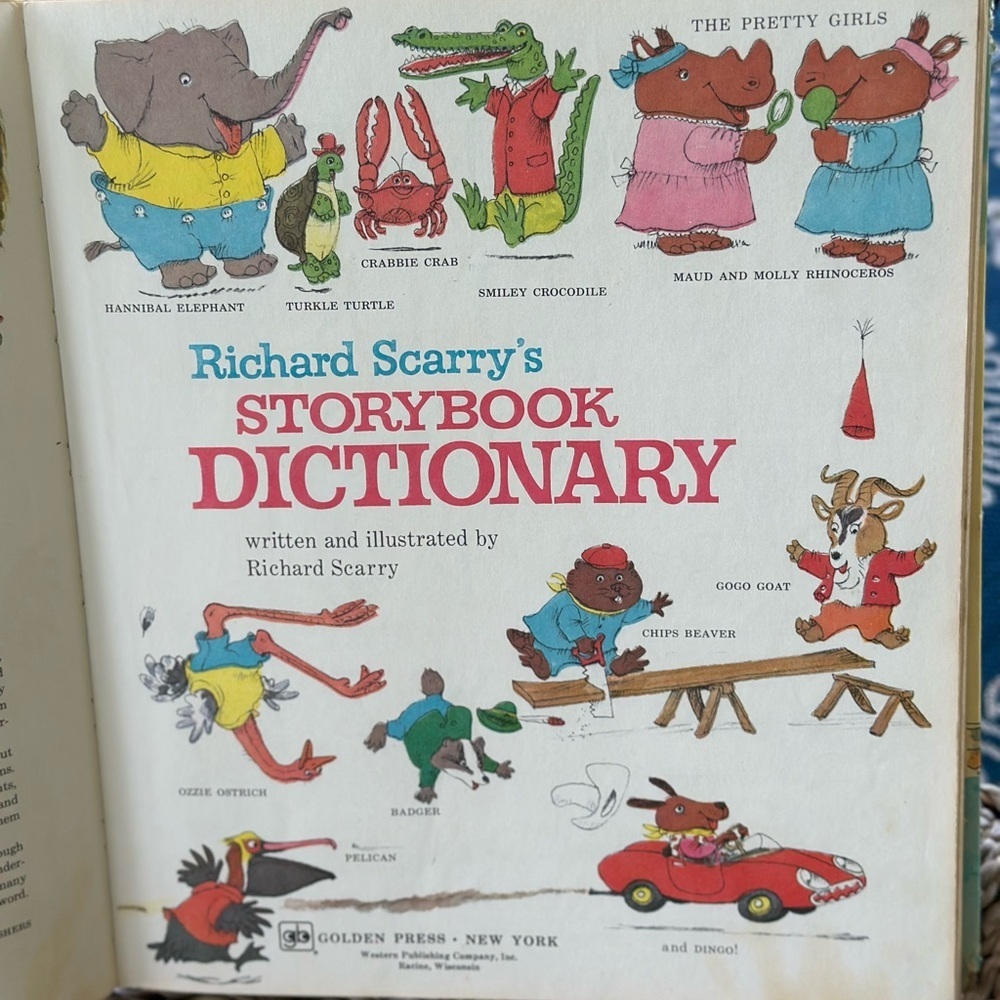 Richard Scarrys Storybook Dictionary for Kids - Picture 11 of 13